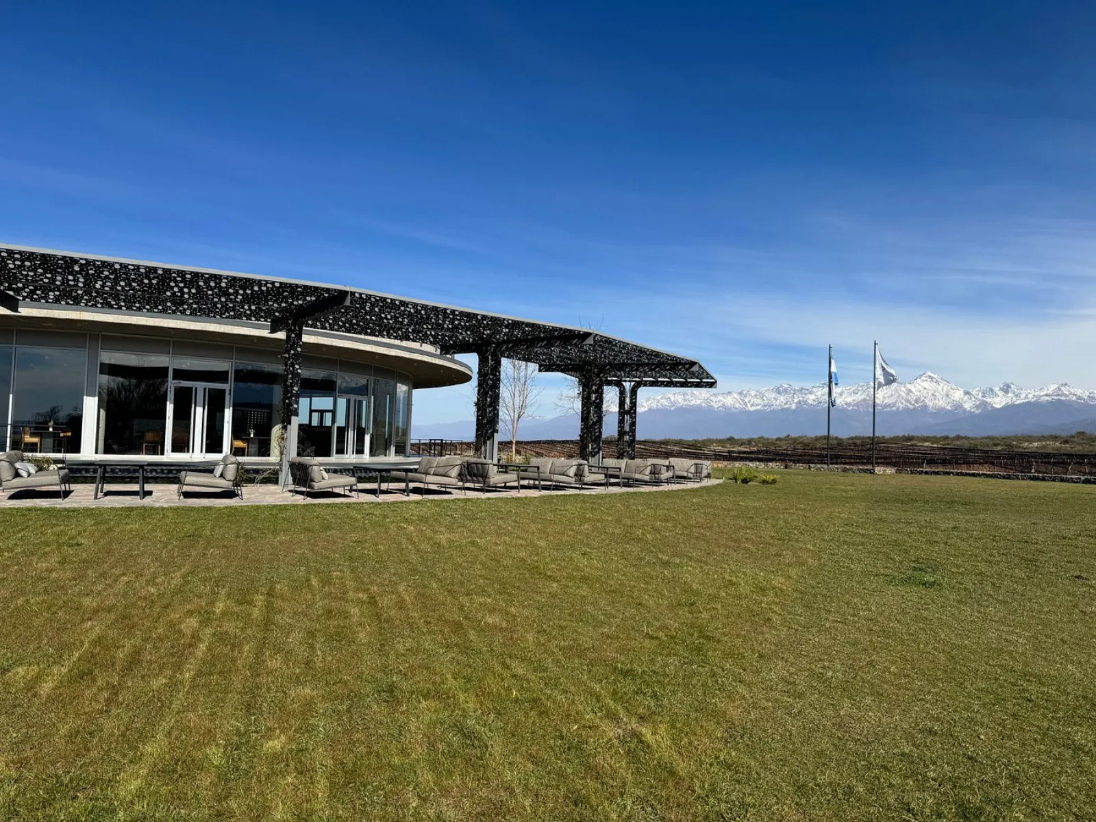 Huentala Wines — Peter Wine Tours