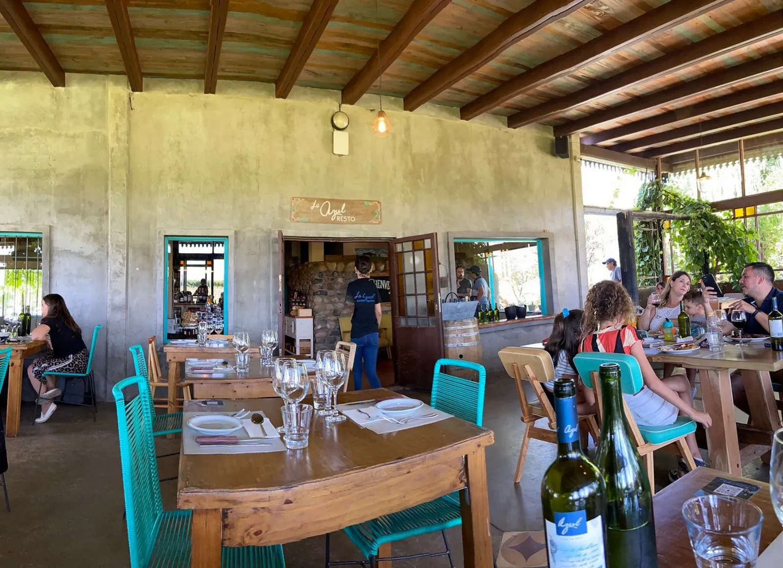 La Azul — Peter Wine Tours